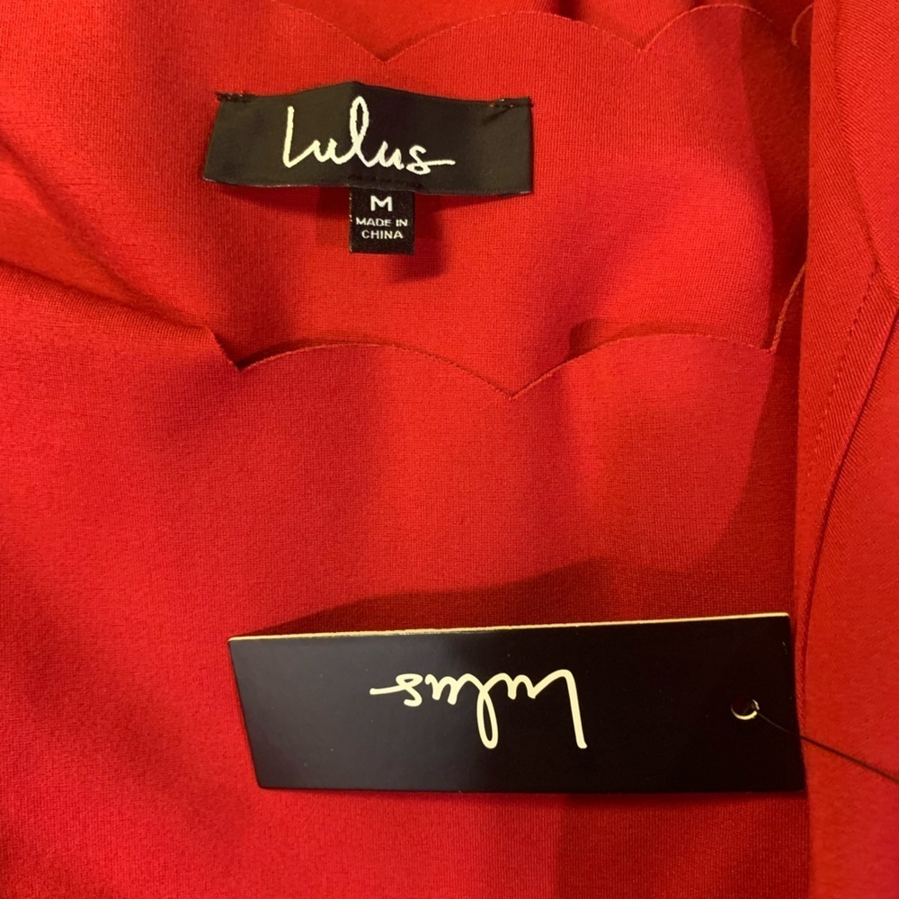 Lulu’s Tip The Scallops Red Scalloped Skater Dress, size medium. NWT. - Picture 5 of 6